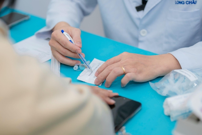 Kit test nhanh Accufast L1/E7 giúp người dùng nhận diện sớm nguy cơ mắc các chủng HPV. Ảnh: LC