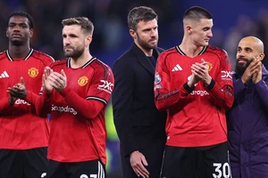 MU gặp ác mộng ở Champions League