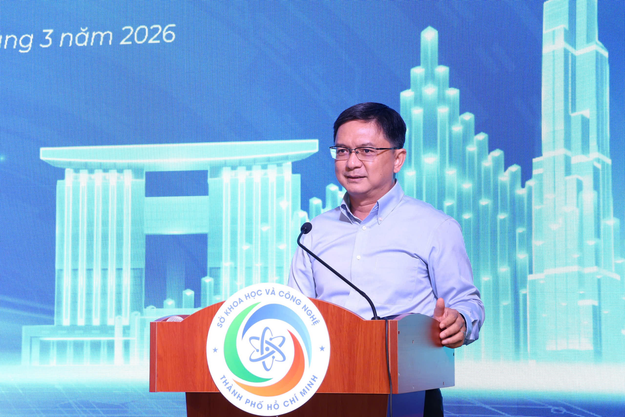 Lãnh đạo TPHCM: Chỉ khi có kết quả mới bỏ được chữ “thí điểm” - Ảnh 2.