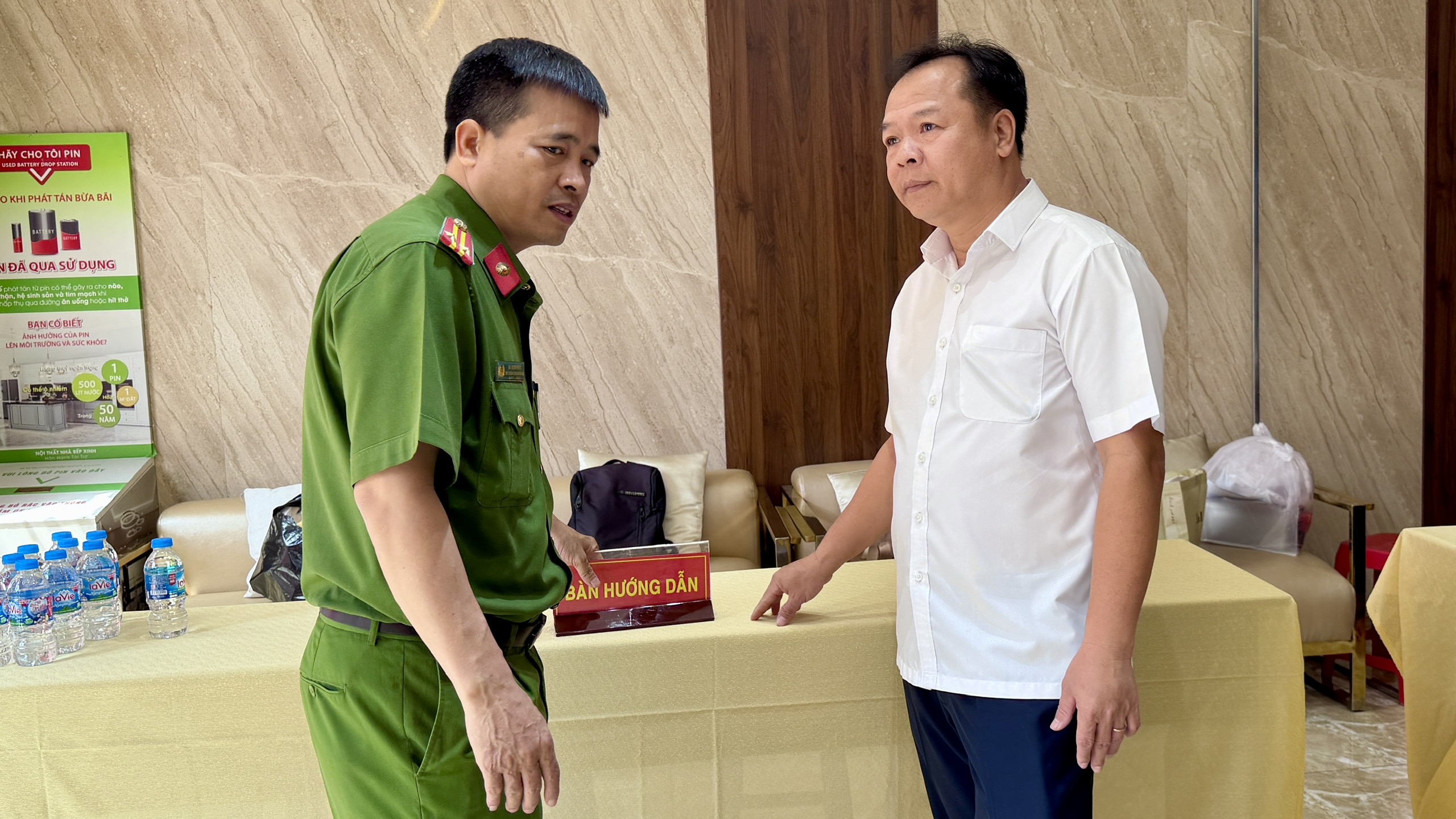 Kiểm tra công tác chuẩn bị bầu cử ở phường đông dân cư nhất TP.HCM- Ảnh 2.