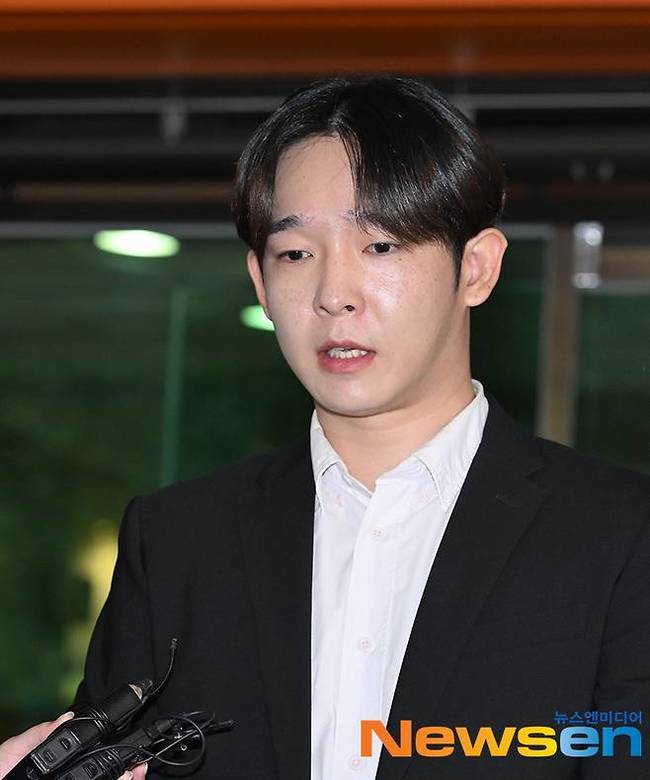 Nam ca sĩ say rượu lái xe với tốc độ gần 200 km/h lao vào dải phân cách, nay nguy cơ ngồi tù 1,5 năm- Ảnh 2.