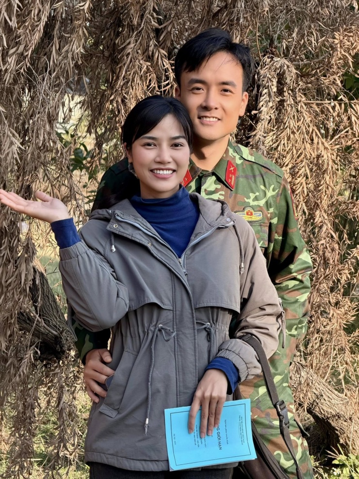 Vợ chồng Anh Đào - Anh Tuấn cùng tham gia phim "Không giới hạn". 