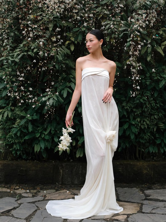 Váy dài thướt tha mang đến vẻ đẹp lãng mạn cho phong cách đầu hè- Ảnh 5.