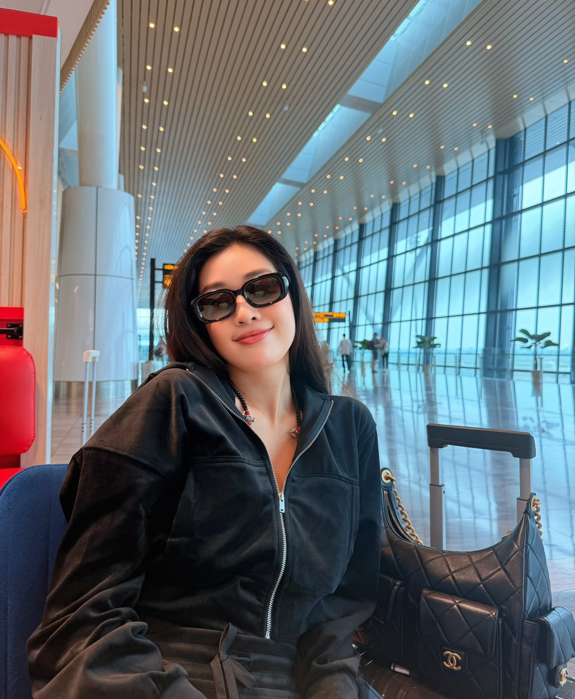 Khánh Vân sau kết hôn: Chồng hơn 17 tuổi cưng chiều, chăm nấu ăn cho vợ - 10