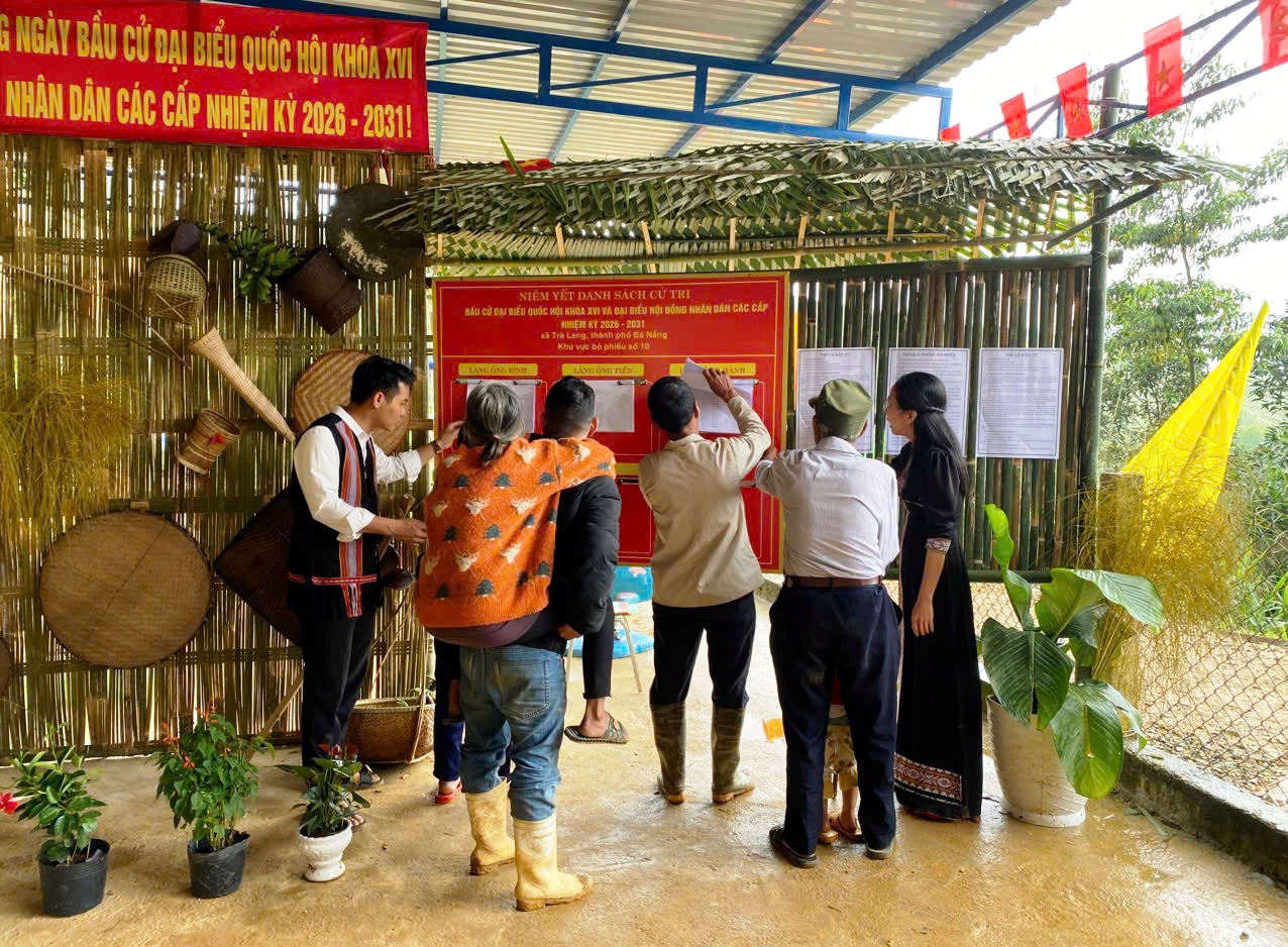 Băng rừng đến 'ngày hội non sông':Con đường gian nan vào điểm bầu cử nóc ông Bình - Ảnh 5.