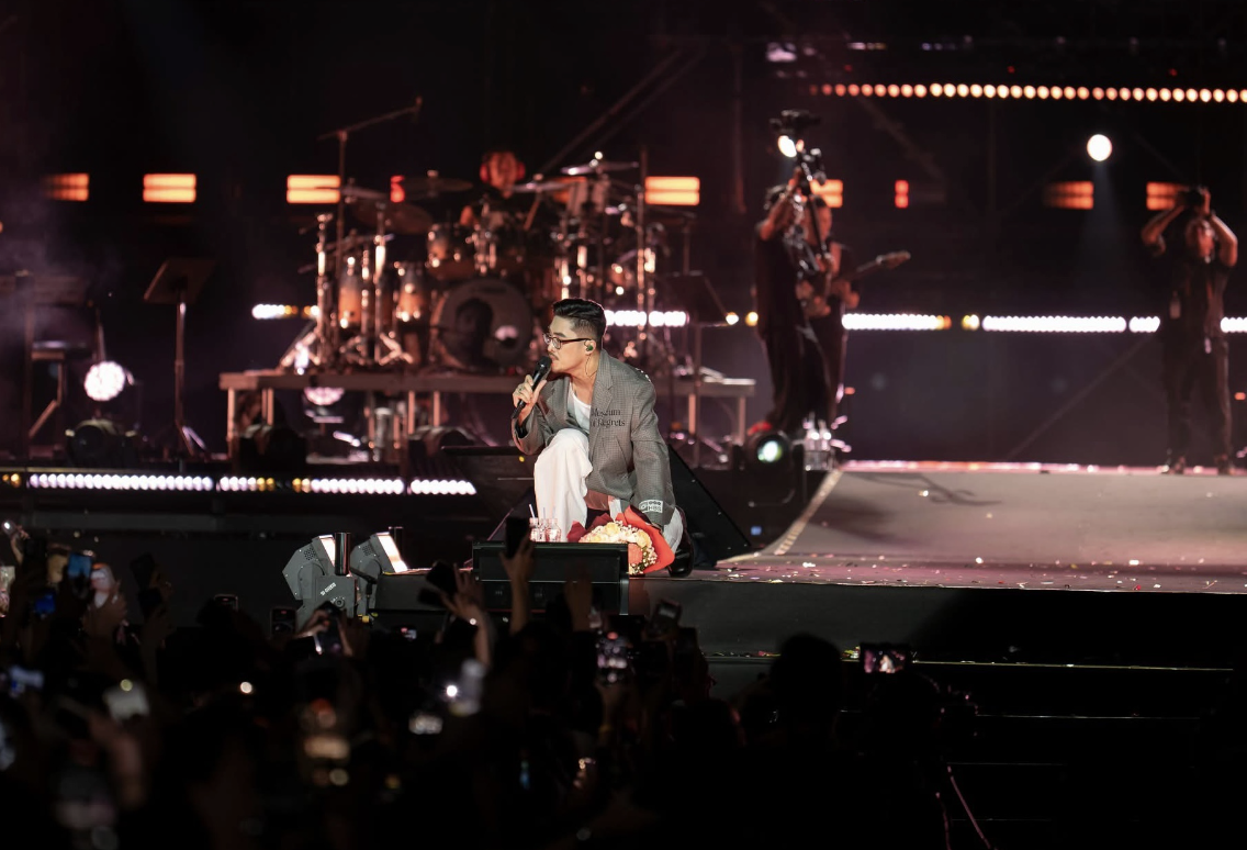 “Hoàng tử nhạc suy” Việt Nam: Tốt nghiệp Học viện Khoa học Quân sự Hà Nội, từng dạy tại trường Sĩ quan- Ảnh 2.