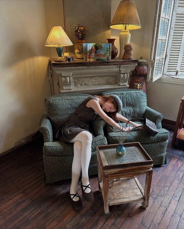 Giày búp bê mang đến phong cách năng động và thanh lịch cho phái đẹp 2026 - Ảnh 5.