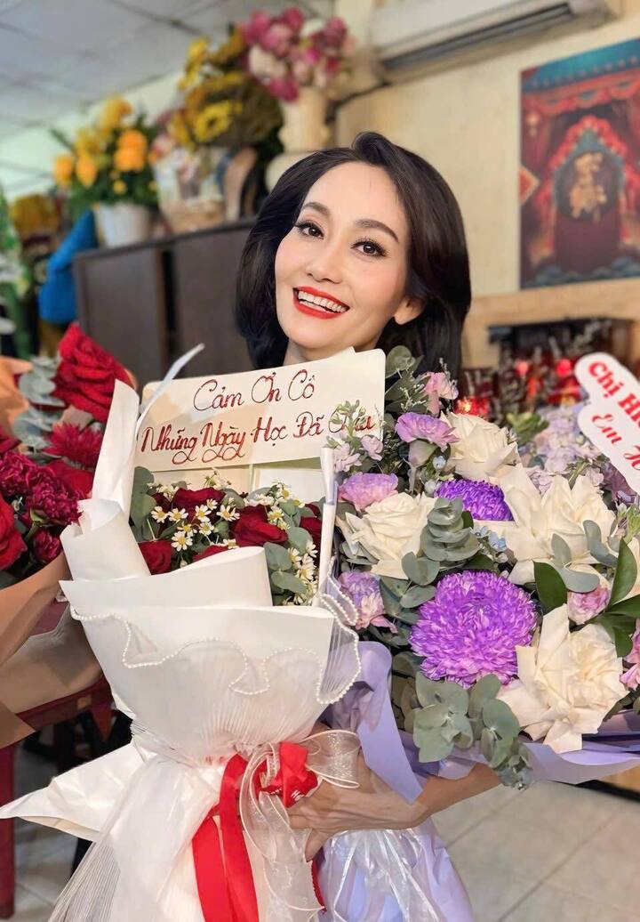 Nữ NSƯT xấu nhất màn ảnh và chuyện bán xe đi học thạc sĩ ở tuổi 48- Ảnh 4.