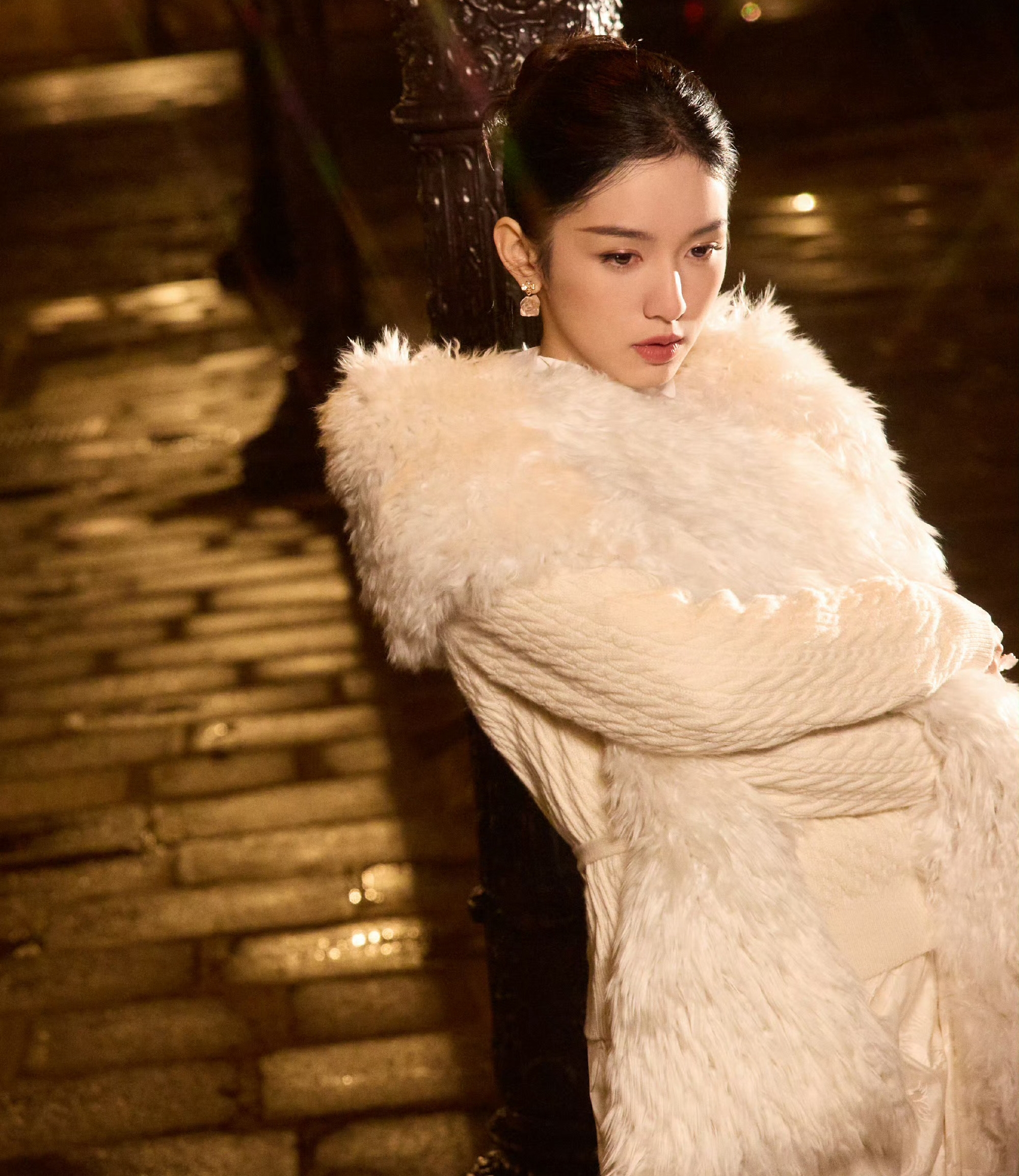 Mỹ nhân đẹp chấn động thế gian đọc kịch bản thôi sao hot quá vậy: Mặt mộc hoàn mỹ đến từng lỗ chân lông- Ảnh 7.