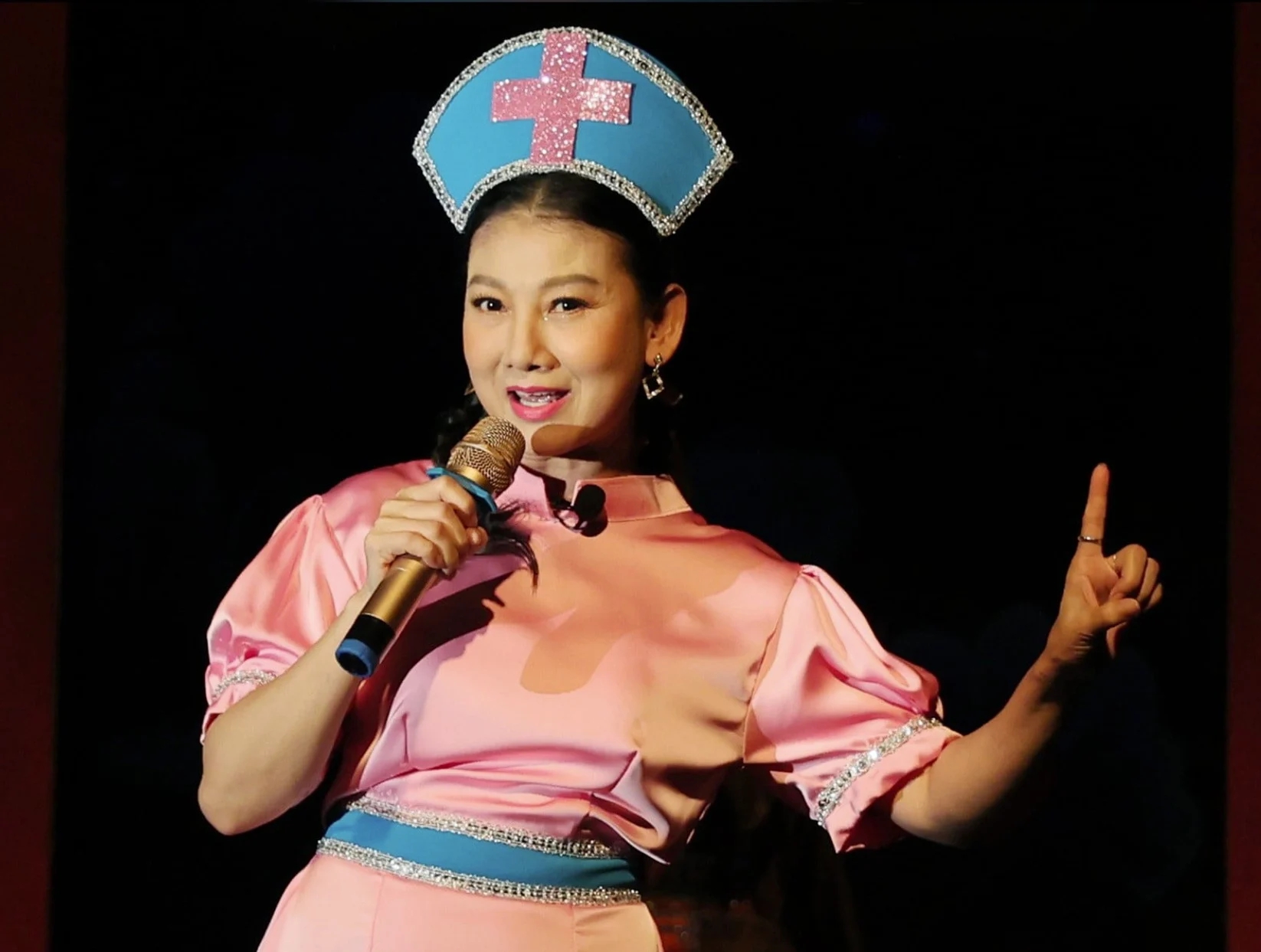 NSND duy nhất được báo Hàn tung hô là “diễn viên quốc dân”: U50 là Giám đốc nhà hát, tự nhận giàu nhất giới nghệ sĩ- Ảnh 2.