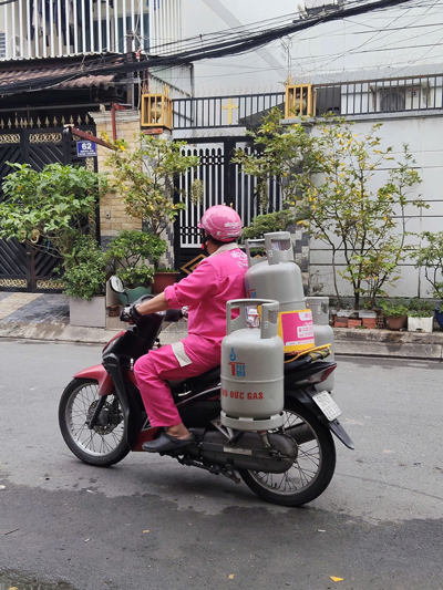 Quán ăn chật vật giữ giá - Ảnh 2. Quán ăn chật vật giữ giá - Ảnh 2.