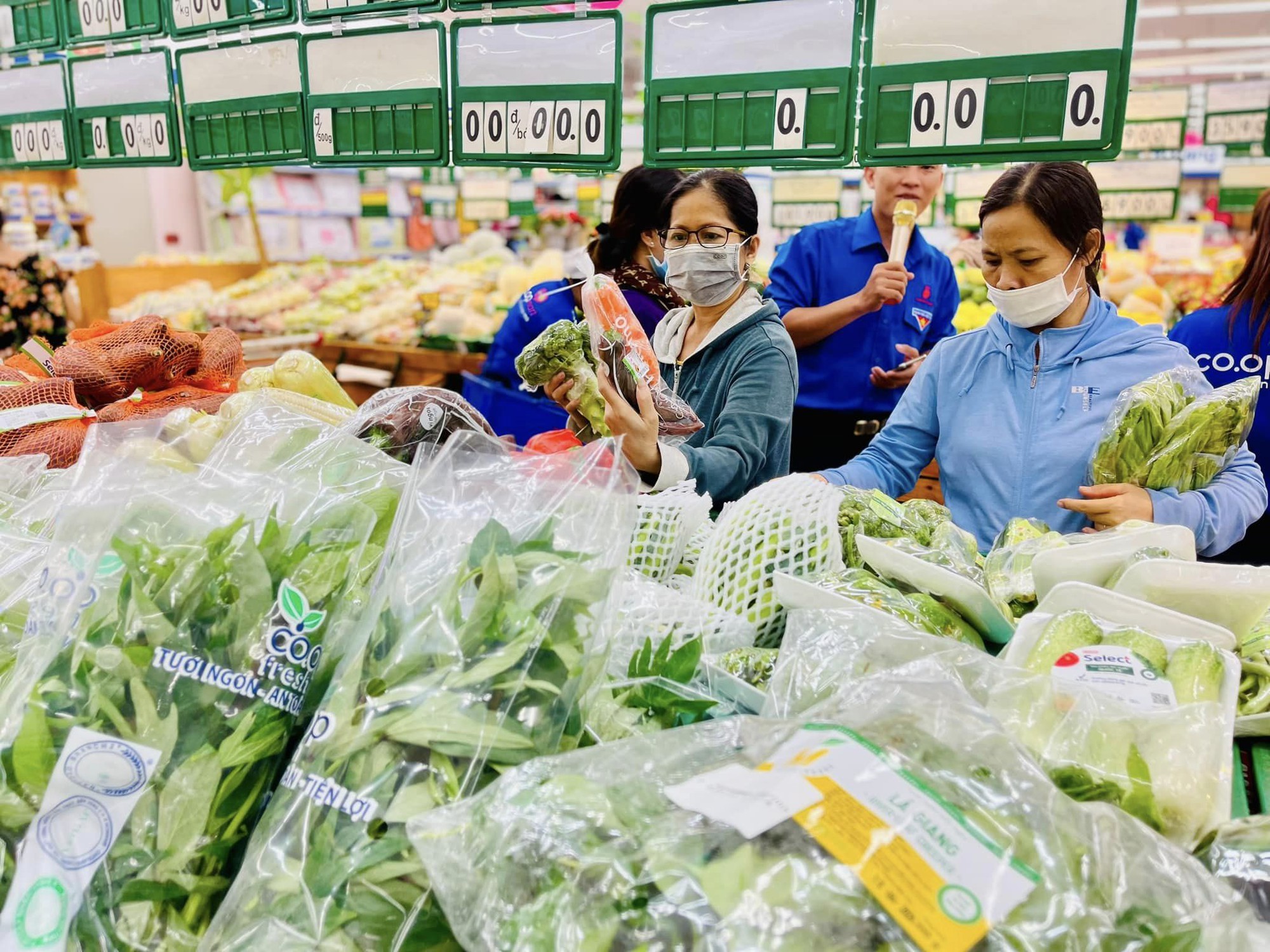 Ngược dòng giữa cơn bão giá- Ảnh 2.