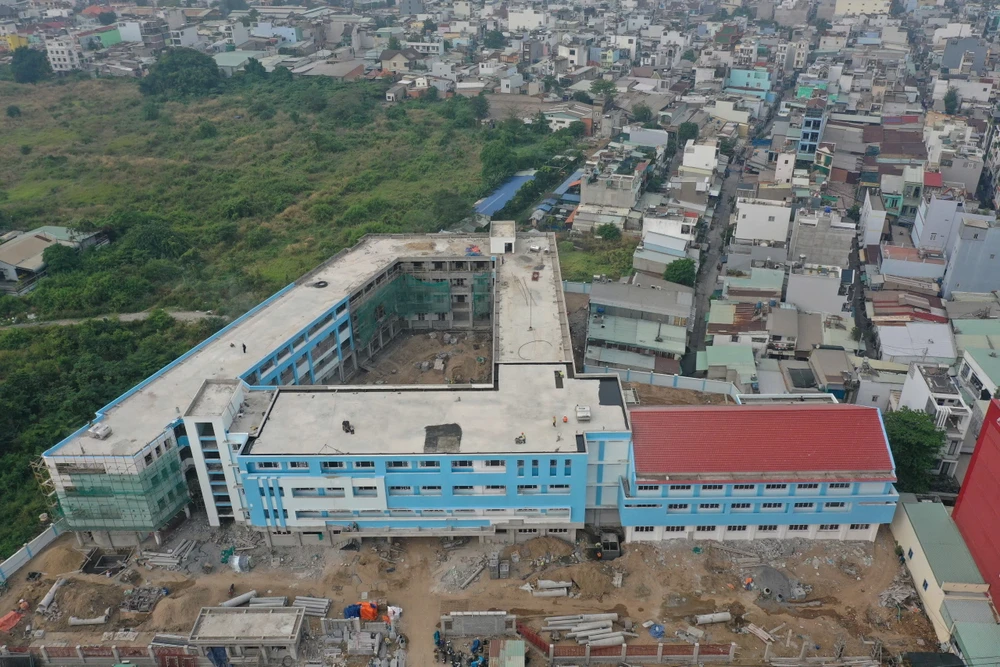 Công trình Trường Tiểu học Trần Đại Nghĩa, phường Bình Hưng Hòa. Ảnh: NAM ANH p16-17-H2-bai chinh.jpg