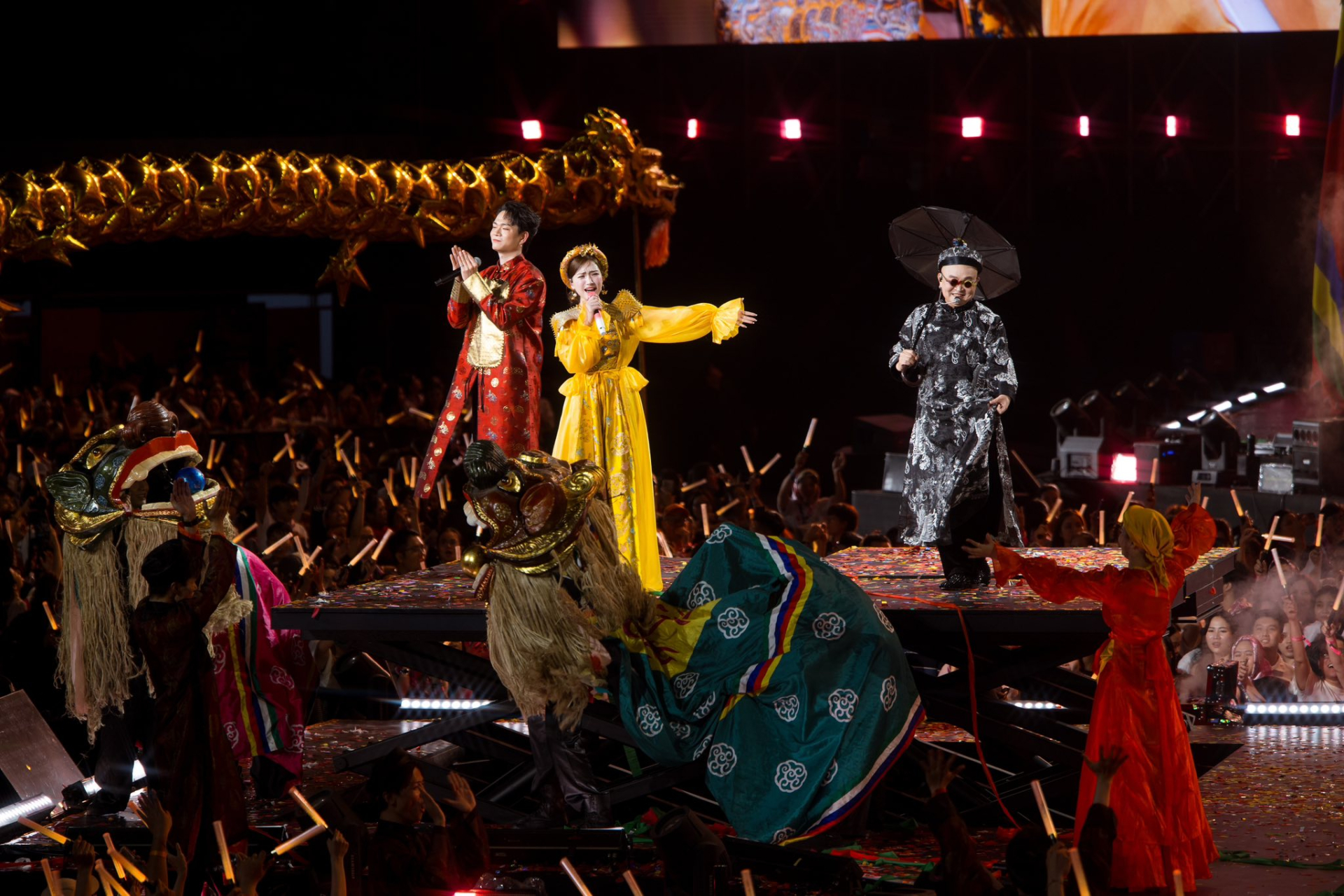 Chưa ai làm được như Hoàng Thùy Linh- Ảnh 16.