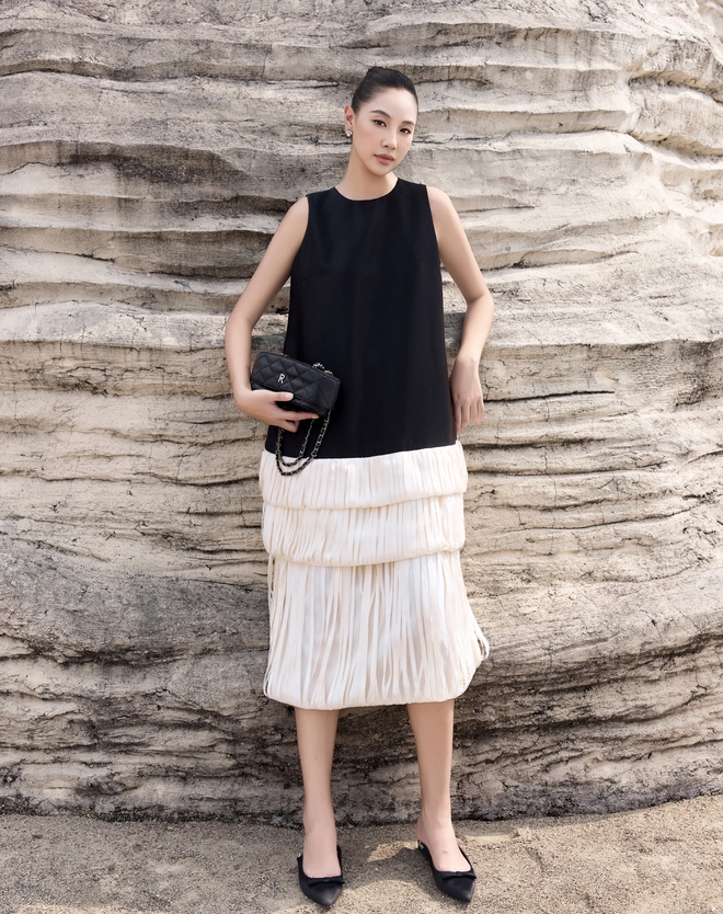 Đầm dự tiệc hè, khi gam màu lãng mạn, nhẹ nhàng khiến nàng nổi bật- Ảnh 8. Đầm dự tiệc hè, khi gam màu lãng mạn, nhẹ nhàng khiến nàng nổi bật- Ảnh 8.