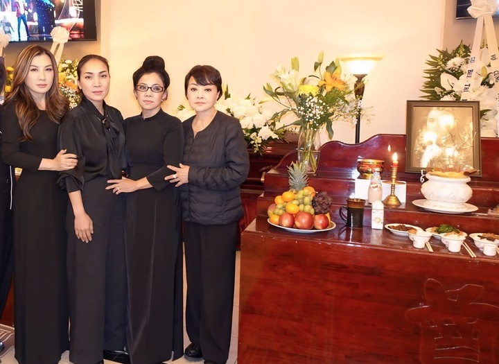 Mẹ khóc ngất bên linh cữu Kasim Hoàng Vũ, nhiều đồng nghiệp tiễn đưa- Ảnh 3.