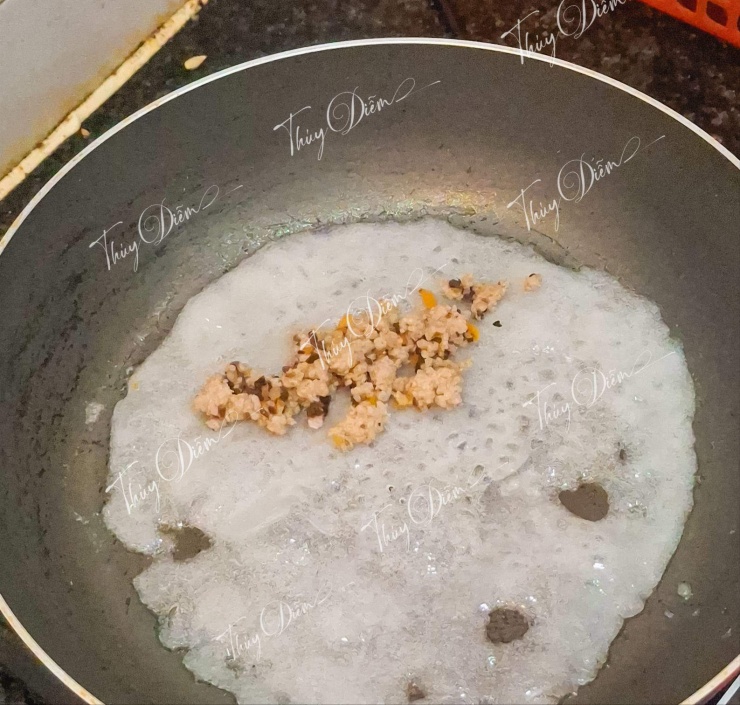 Mách bạn cách làm bánh cuốn 3 màu từ nguyên liệu tự nhiên bắt mắt, thơm ngon cho bữa ăn gia đình 3 Mách bạn cách làm bánh cuốn 3 màu từ nguyên liệu tự nhiên bắt mắt, thơm ngon cho bữa ăn gia đình - 2