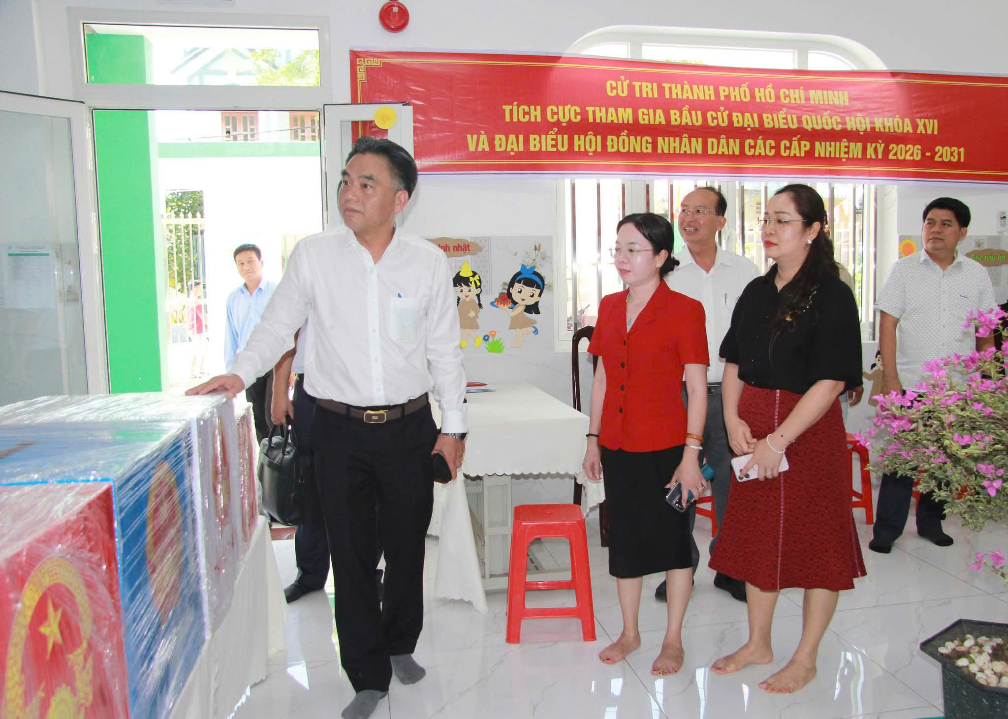 bầu cử - Ảnh 3.