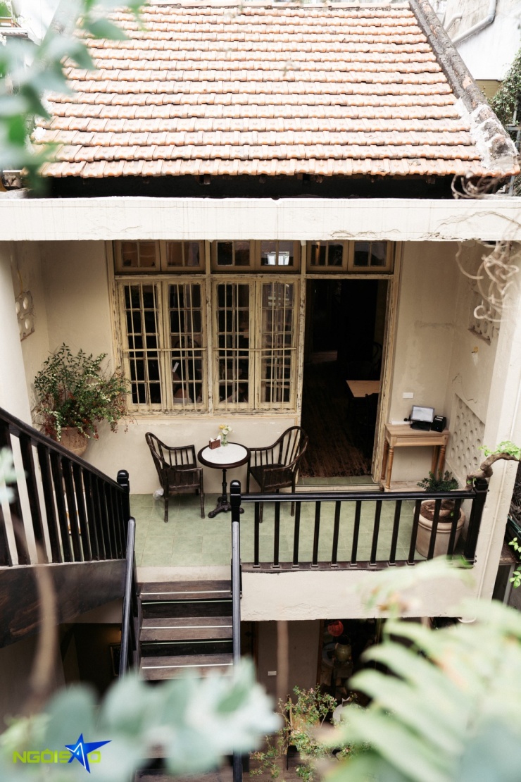 Quán cà phê ngập hoa tươi và cây xanh thành điểm 'sống ảo' của nàng thơ - 7