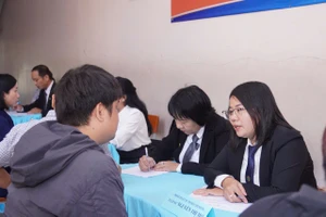 TP.HCM: Đột phá cơ chế thu hút 'chất xám' luật sư vào khu vực công