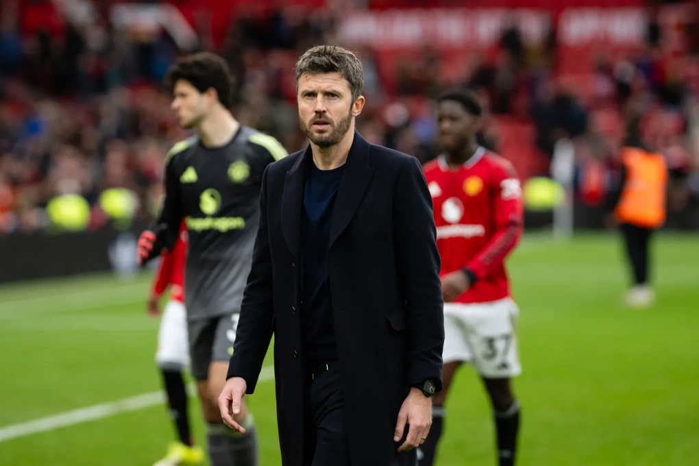 Man Utd chọn 5 ứng cử viên thay thế HLV Carrick - 2