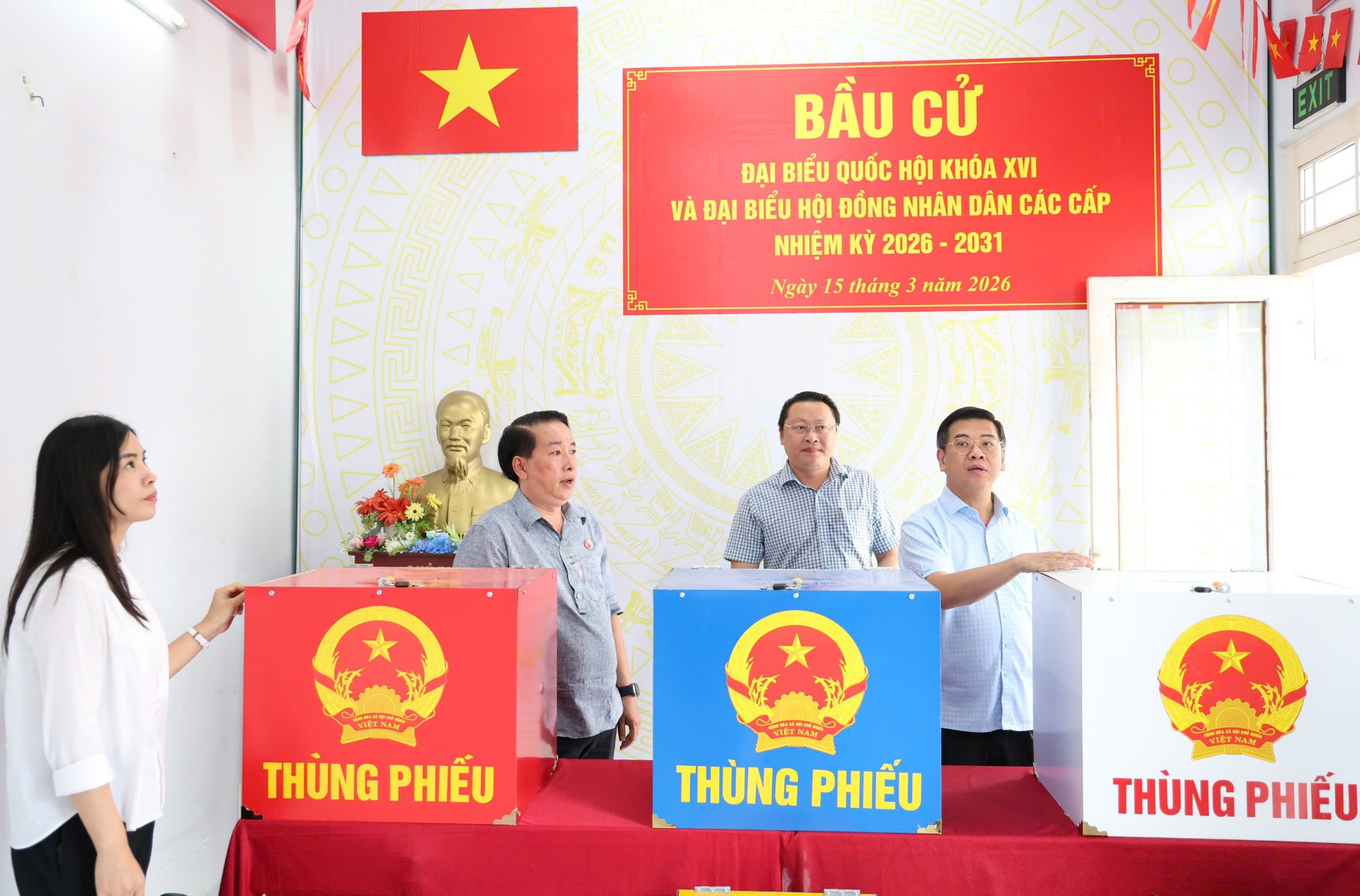 TPHCM phân công trực điều hành bầu cử xuyên suốt từ 7 giờ ngày 15-3 - Ảnh 3.