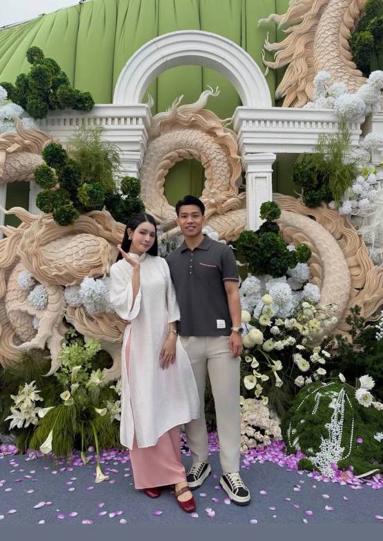 Toàn cảnh đám cưới Đức Huy - MC Mù Tạt: Cô dâu chú rể đẹp đôi, Công Phượng, Văn Toàn và dàn sao ĐT Việt Nam đổ bộ- Ảnh 5.