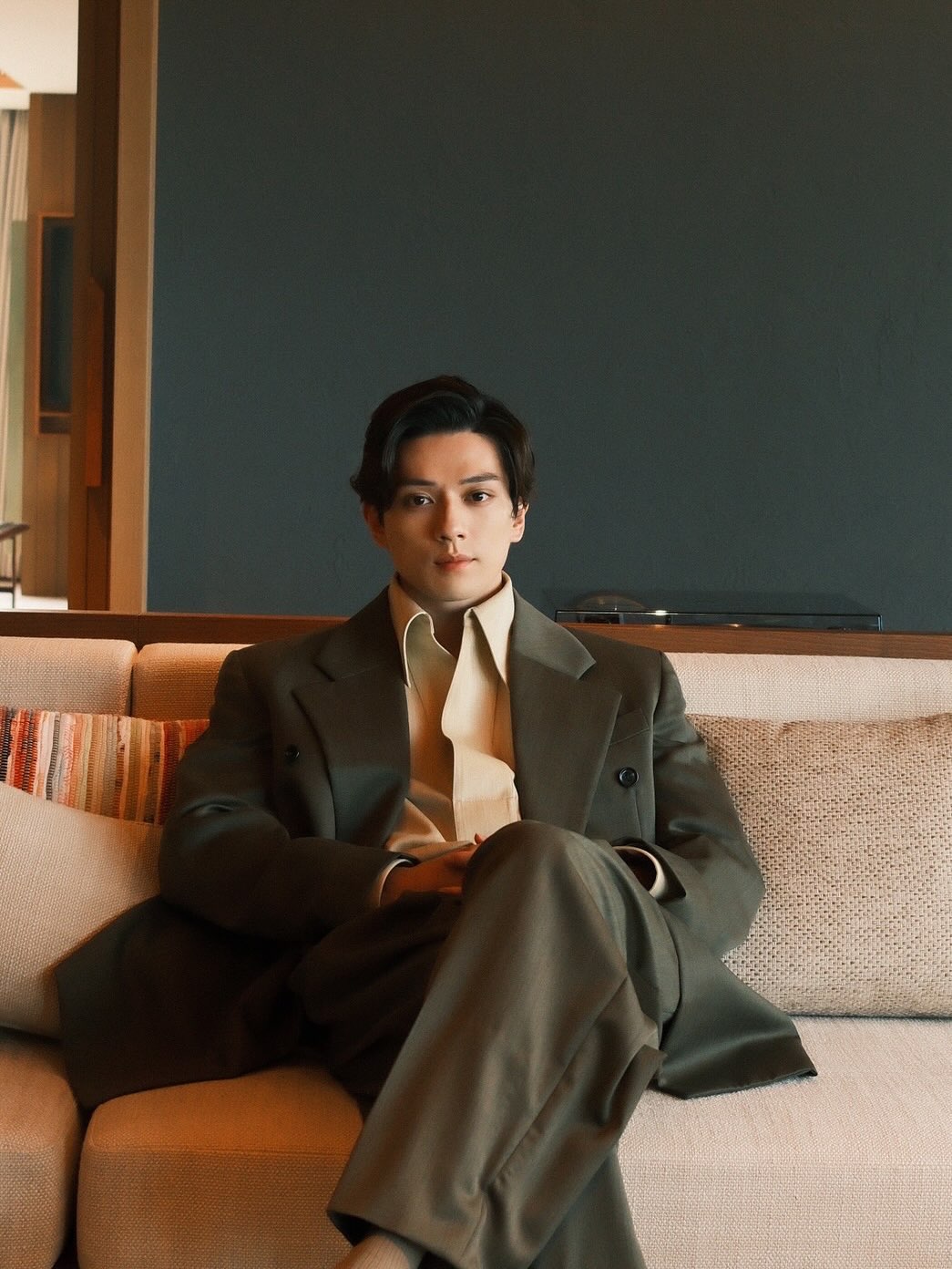 Mỹ nam xứ hoa anh đào làm cõi mạng chao đảo: Visual 