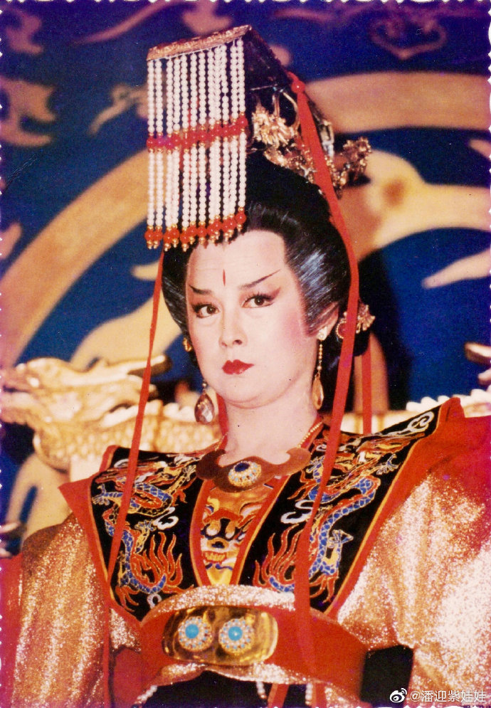 Nàng Tiểu Long Nữ độc thân gần nửa thế kỷ, trẻ trung nhờ tập gym và... chơi chứng khoán- Ảnh 6.