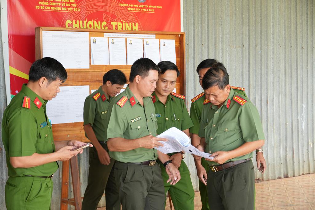 Vùng biên giới ở Đồng Nai rộn ràng trước ngày bầu cử 4 Vùng biên giới ở Đồng Nai rộn ràng trước ngày bầu cử - Ảnh 5.