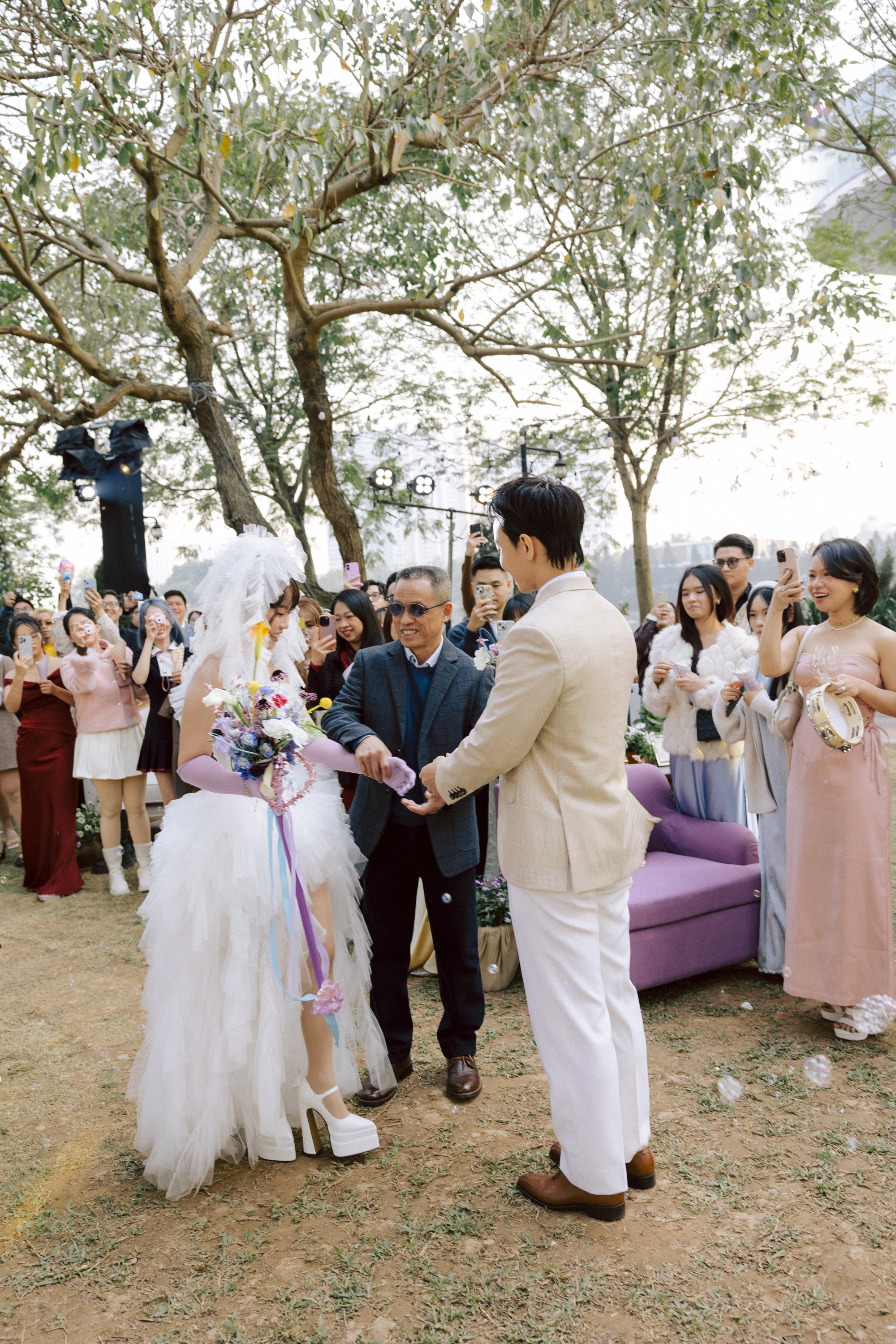 Hé lộ hôn lễ của nam ca sĩ Việt và quản lý 11 năm- Ảnh 6.