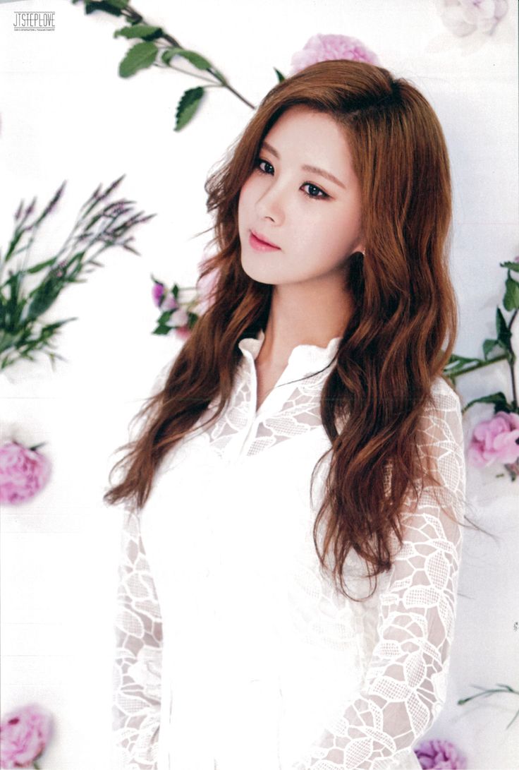 Tìm đâu ra cực phẩm như mỹ nhân này: Hát hay học giỏi nức tiếng, 19 năm vẫn trẻ đẹp, út cưng của cả showbiz- Ảnh 3.