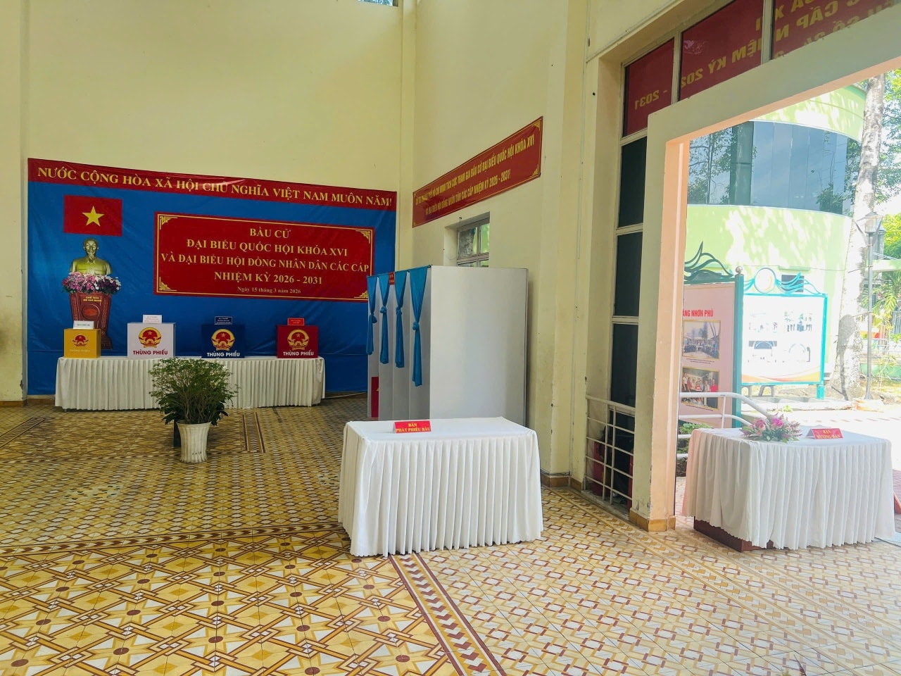 - Ảnh 15. - Ảnh 15.