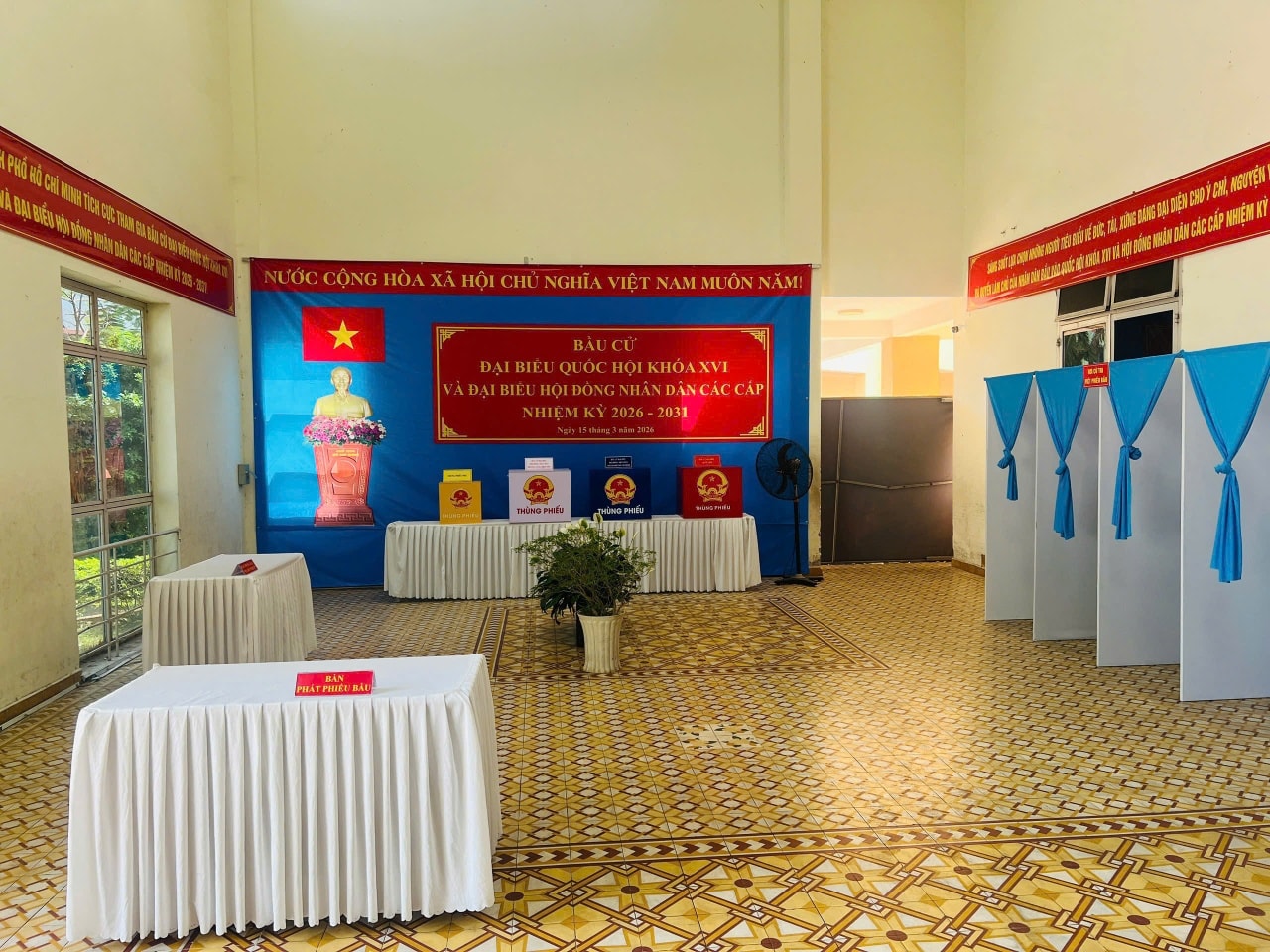 - Ảnh 16. - Ảnh 16.