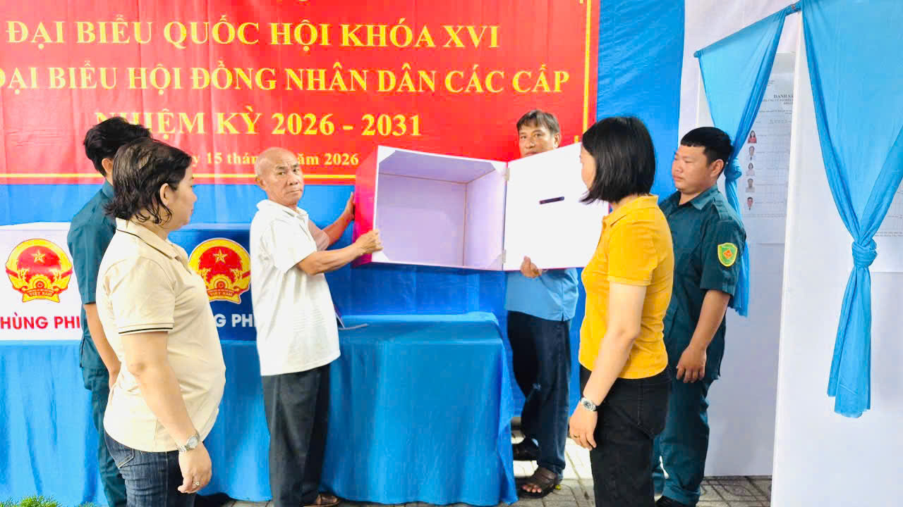 - Ảnh 24. - Ảnh 24.