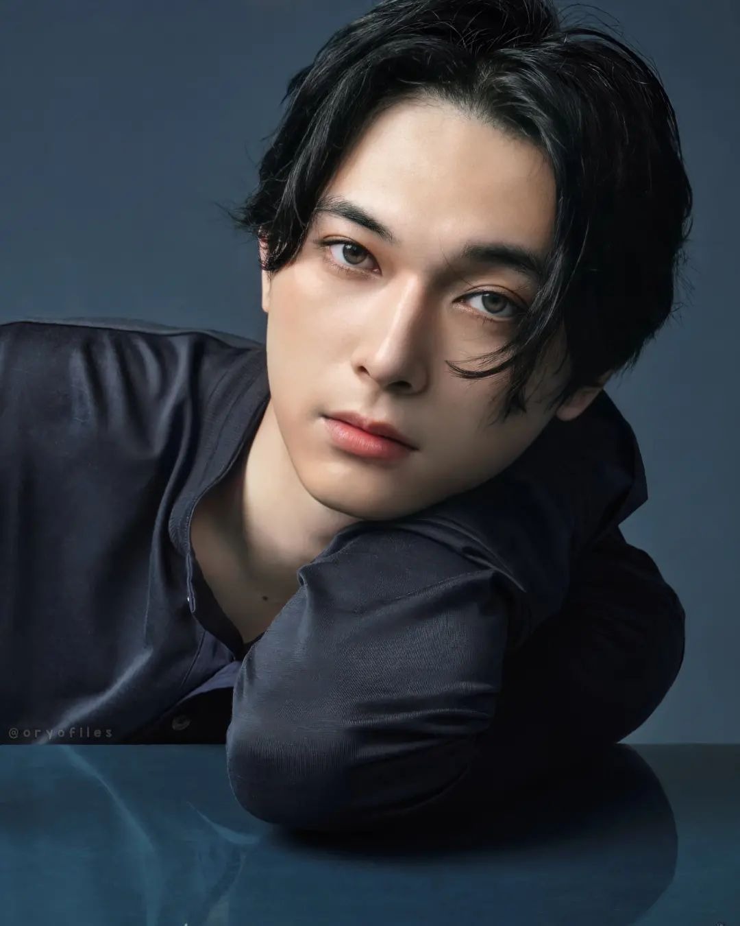 2 nam thần 3.400 tỷ đang viral khắp MXH Việt: Visual đẹp như đúc từ vàng, xem đến đời tư ai cũng sửng sốt- Ảnh 7.