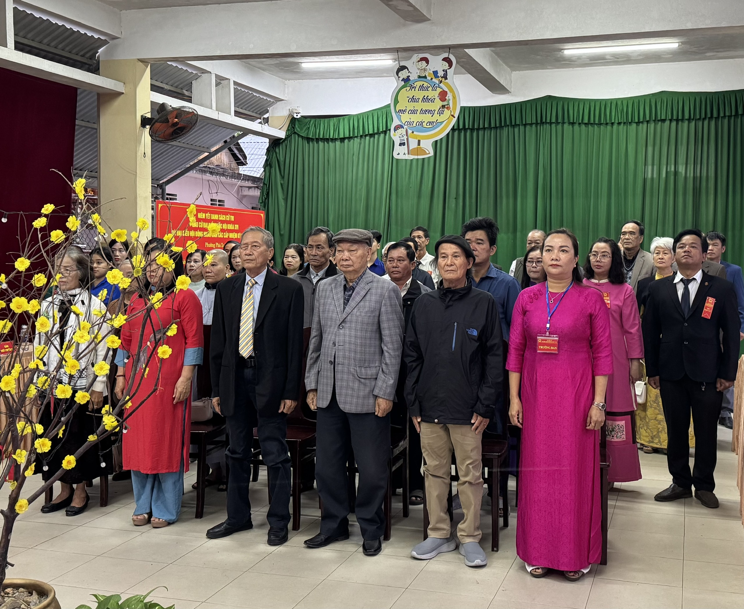 Tổ bầu cử số 21 ở Huế đã hoàn thành bầu cử 5 Đơn vị đầu tiên hoàn thành bầu cử sớm ở Huế - Ảnh 5.