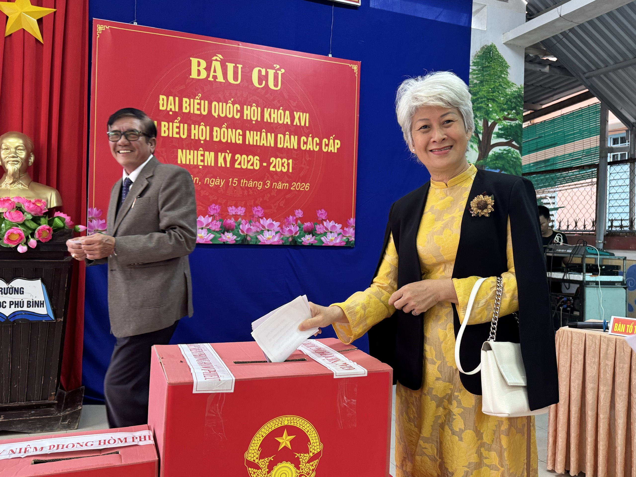 Tổ bầu cử số 21 ở Huế đã hoàn thành bầu cử 9 Đơn vị đầu tiên hoàn thành bầu cử sớm ở Huế - Ảnh 9.