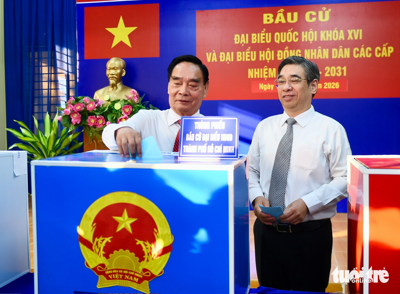 Hơn 9,6 triệu cử tri TP.HCM đi bầu cử từ phố phường đến đảo xa - Ảnh 6. Hơn 9,6 triệu cử tri TP.HCM đi bầu cử từ phố phường đến đảo xa - Ảnh 6.