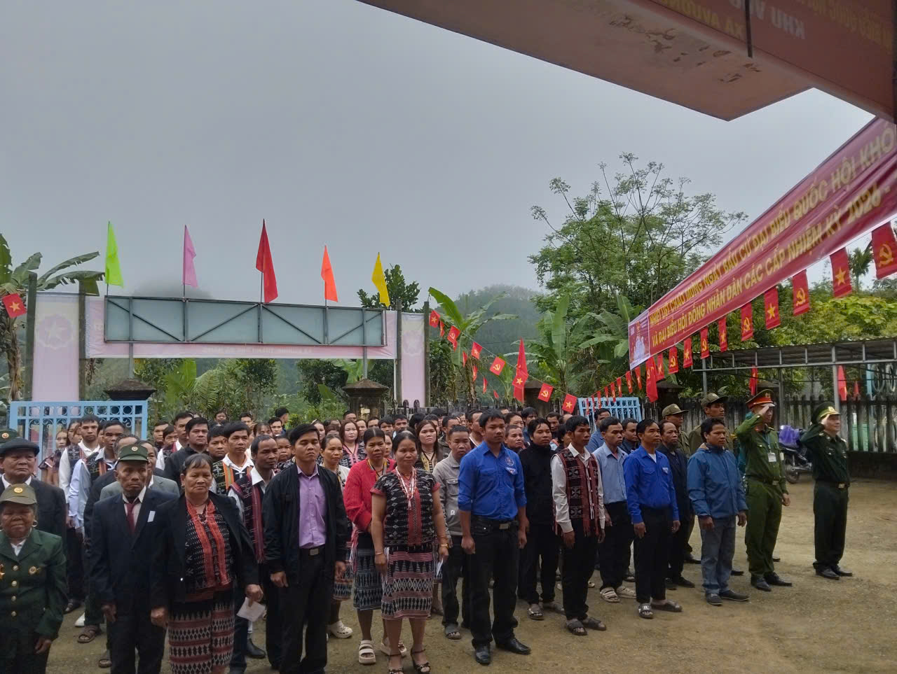 Phó Chủ tịch Quốc hội Trần Quang Phương tham gia bầu cử tại Đà Nẵng 2026 - Ảnh 8. Phó Chủ tịch Quốc hội Trần Quang Phương tham gia bầu cử tại Đà Nẵng 2026 - Ảnh 8.