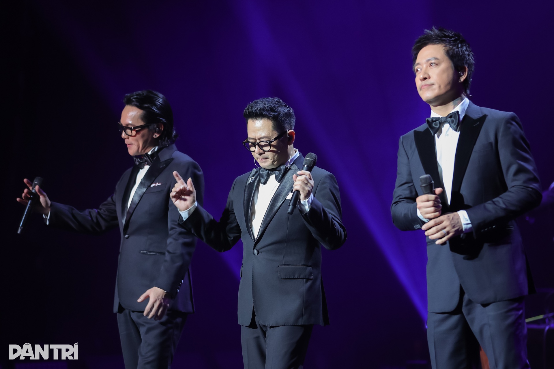 Nhóm Quả Dưa Hấu làm sống lại những bản hit 26 năm trước - 3 Nhóm Quả Dưa Hấu làm sống lại những bản hit 26 năm trước - 3