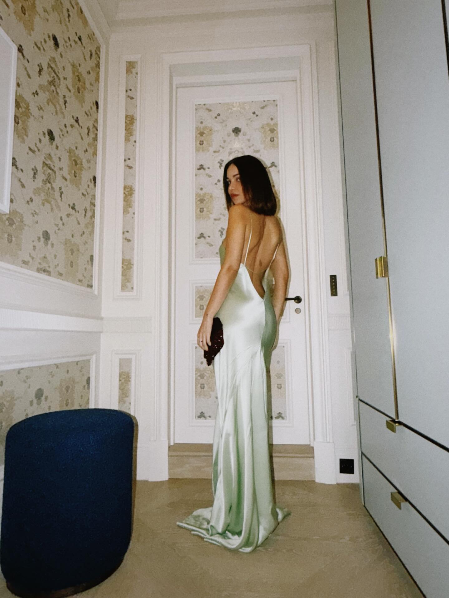 Hai dâu tương lai thay nhau nịnh nọt Victoria Beckham, nói một câu đụng chạm con dâu nhà giàu khiến mẹ chồng 