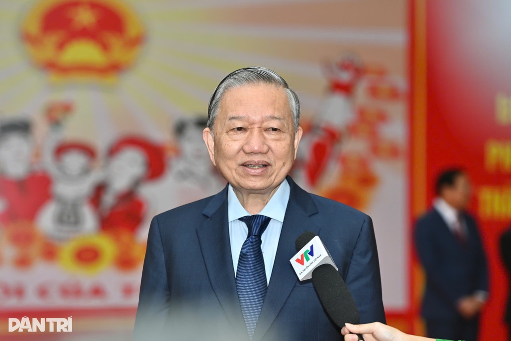 Tổng Bí thư: Lựa chọn những người uy tín nhất tiếp tục lãnh đạo đất nước - 2