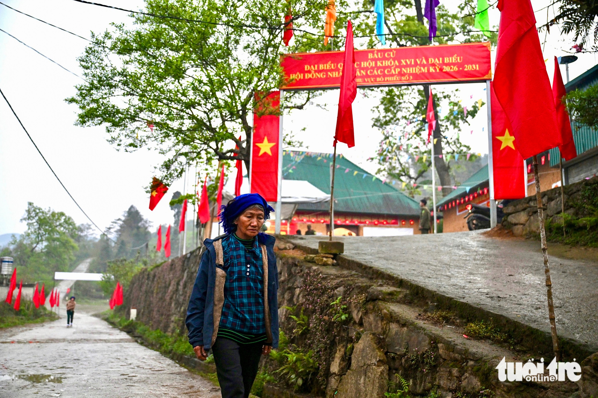 Đồng bào vùng biên cương rộn ràng trong ngày hội non sông 4 bầu cử - Ảnh 4.