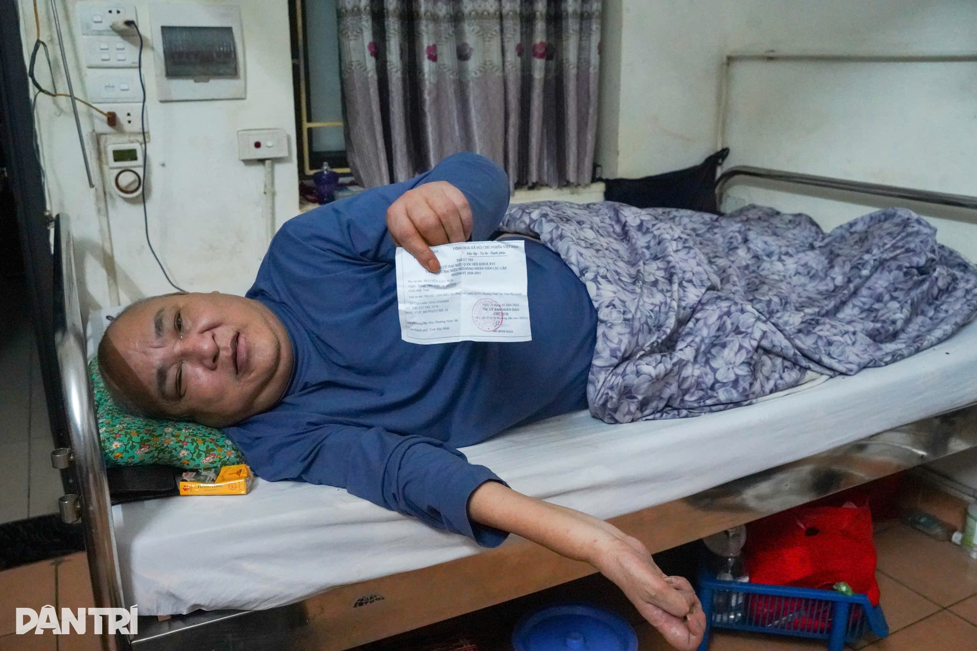 Những cử tri đặc biệt cưỡi ngựa sắt đi bầu cử - 18 Những cử tri đặc biệt cưỡi ngựa sắt đi bầu cử - 18