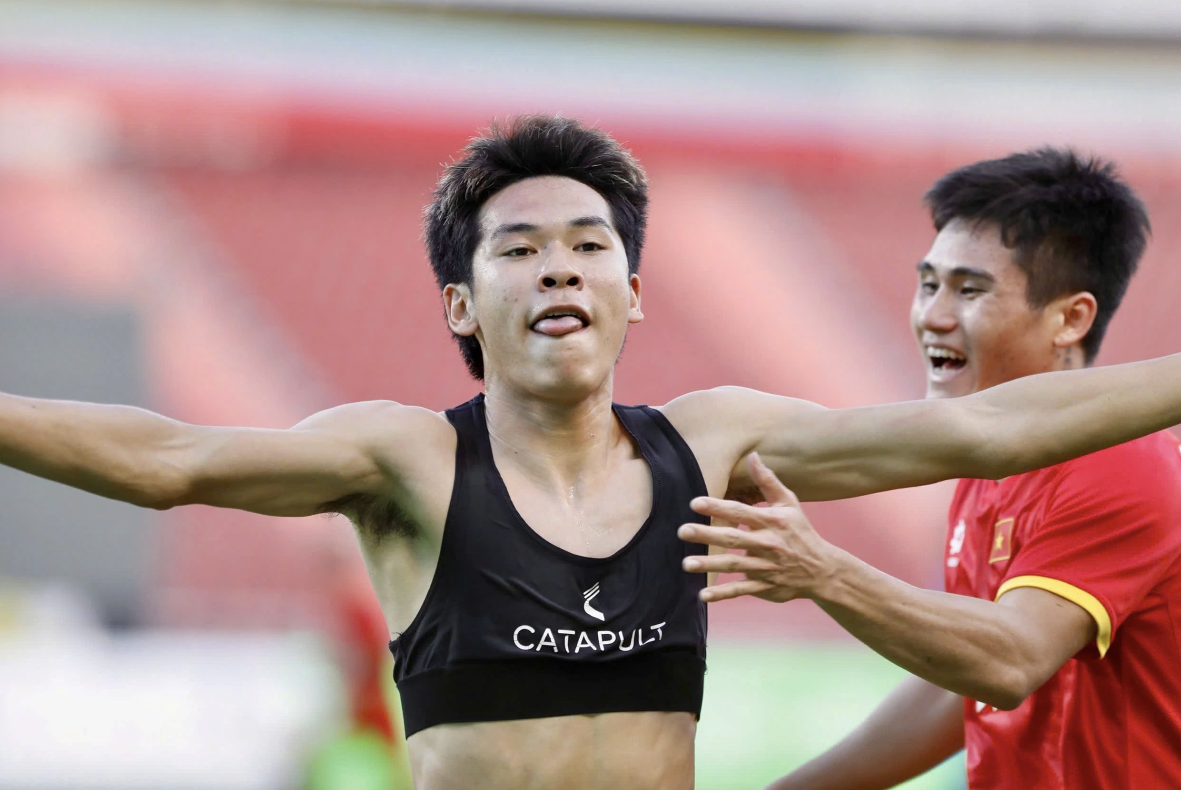 U.23 Việt Nam lộ rõ khát vọng Olympic, không hề ‘tầm thường’ tại ASIAD 20
- Ảnh 2. U.23 Việt Nam lộ rõ khát vọng Olympic, không hề ‘tầm thường’ tại ASIAD 20
- Ảnh 2.