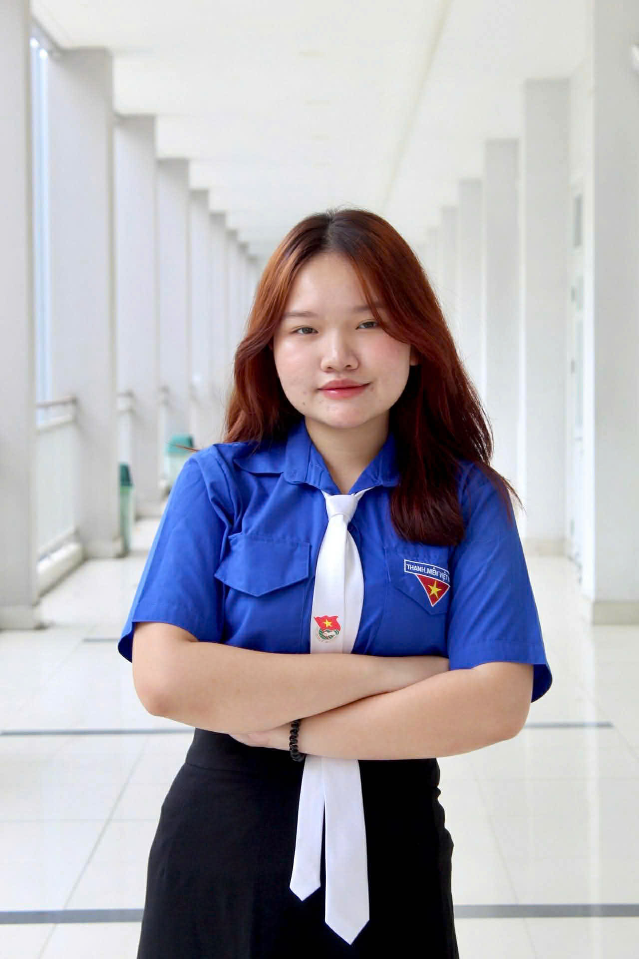 Video: Lá phiếu đầu đời của cử tri trẻ TPHCM - Ảnh 6.