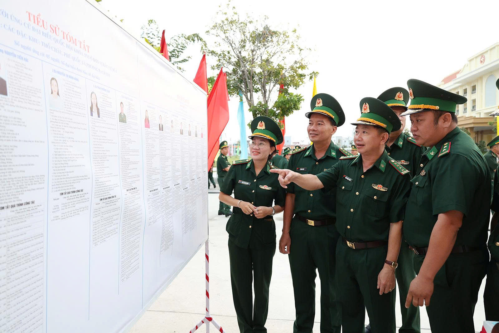 Cử tri Cần Thơ, Vĩnh Long, An Giang và Tây Ninh phấn khởi đi bỏ phiếu 21 CLIP: Rộn ràng ngày bầu cử tại Cần Thơ, Vĩnh Long, An Giang, Tây Ninh - Ảnh 23.