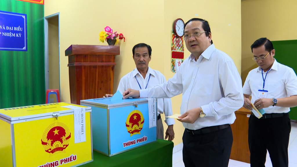 Cử tri Cần Thơ, Vĩnh Long, An Giang và Tây Ninh phấn khởi đi bỏ phiếu 36 CLIP: Rộn ràng ngày bầu cử tại Cần Thơ, Vĩnh Long, An Giang, Tây Ninh - Ảnh 38.