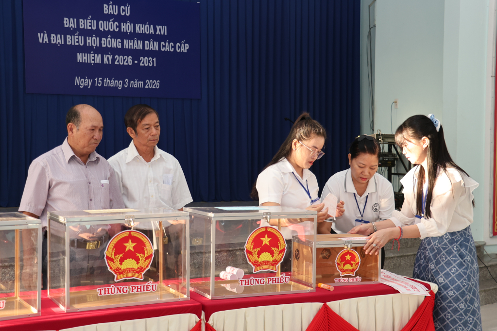 Cử tri Cần Thơ, Vĩnh Long, An Giang và Tây Ninh phấn khởi đi bỏ phiếu 43 CLIP: Rộn ràng ngày bầu cử tại Cần Thơ, Vĩnh Long, An Giang, Tây Ninh - Ảnh 45.